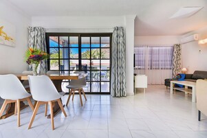 Family Duplex, Balcony, Garden View | Living area