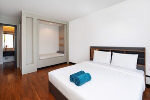 Apartamento família, 2 quartos, sacada, vista para o jardim | Wi-Fi de cortesia