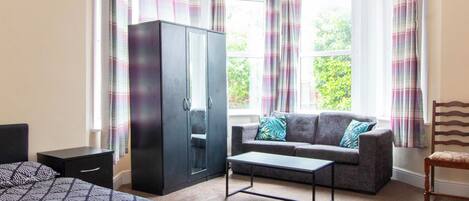 Double Room | Free WiFi