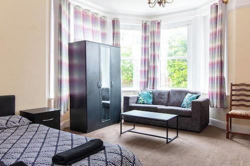 Thornbury Guest House Room 1