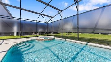 House (6 Bedrooms) | Property amenity