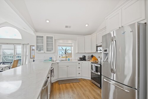 Oceanfront Luxury in the Heart of Nags Head (Nags Head Village) – Private Pool, Hot Tub, Pet Friendly!