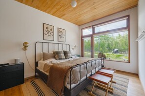 6 sovrum, skrivbord, resesäng och gratis wi-fi