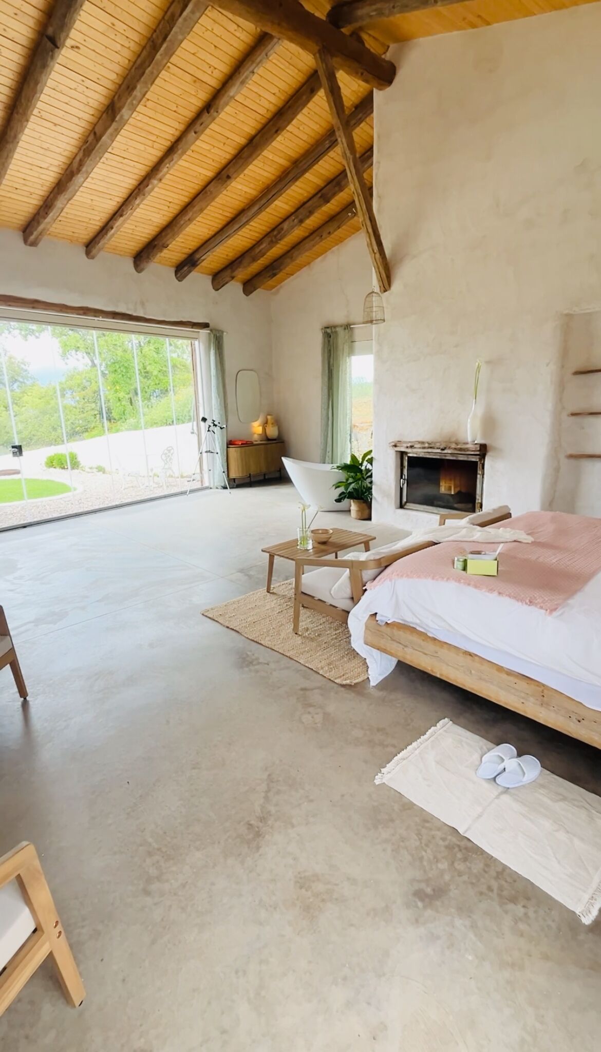 1 camera, una cassaforte in camera, ferro/asse da stiro, Wi-Fi gratuito