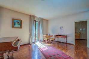 Interior - Villa Fiora Tra Le Colline E Il Lago (Corte Franca)