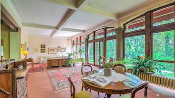 Standard Villa, Multiple Bedrooms, 2 Bathrooms (Villa Fiora Tra Le Colline E Il Lago) | Bahagian dalam