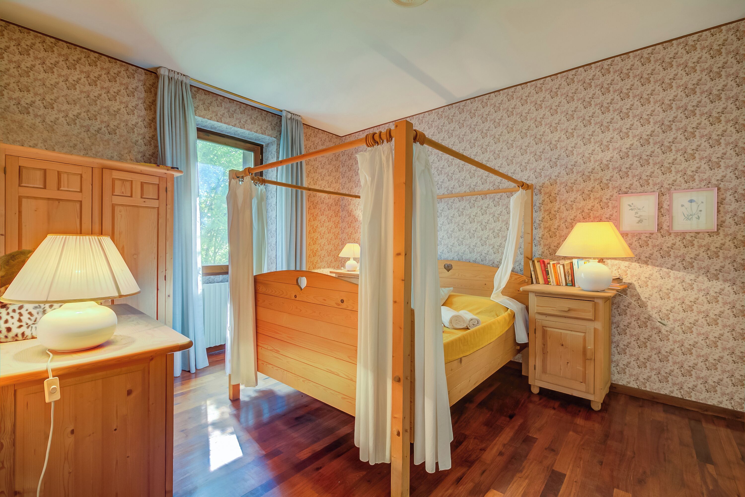 Vila Standar, beberapa kamar, 2 kamar mandi (Villa Fiora Tra Le Colline E Il Lago) | 4 kamar tidur, setrika/meja setrika, Wi-Fi gratis, dan seprai linen