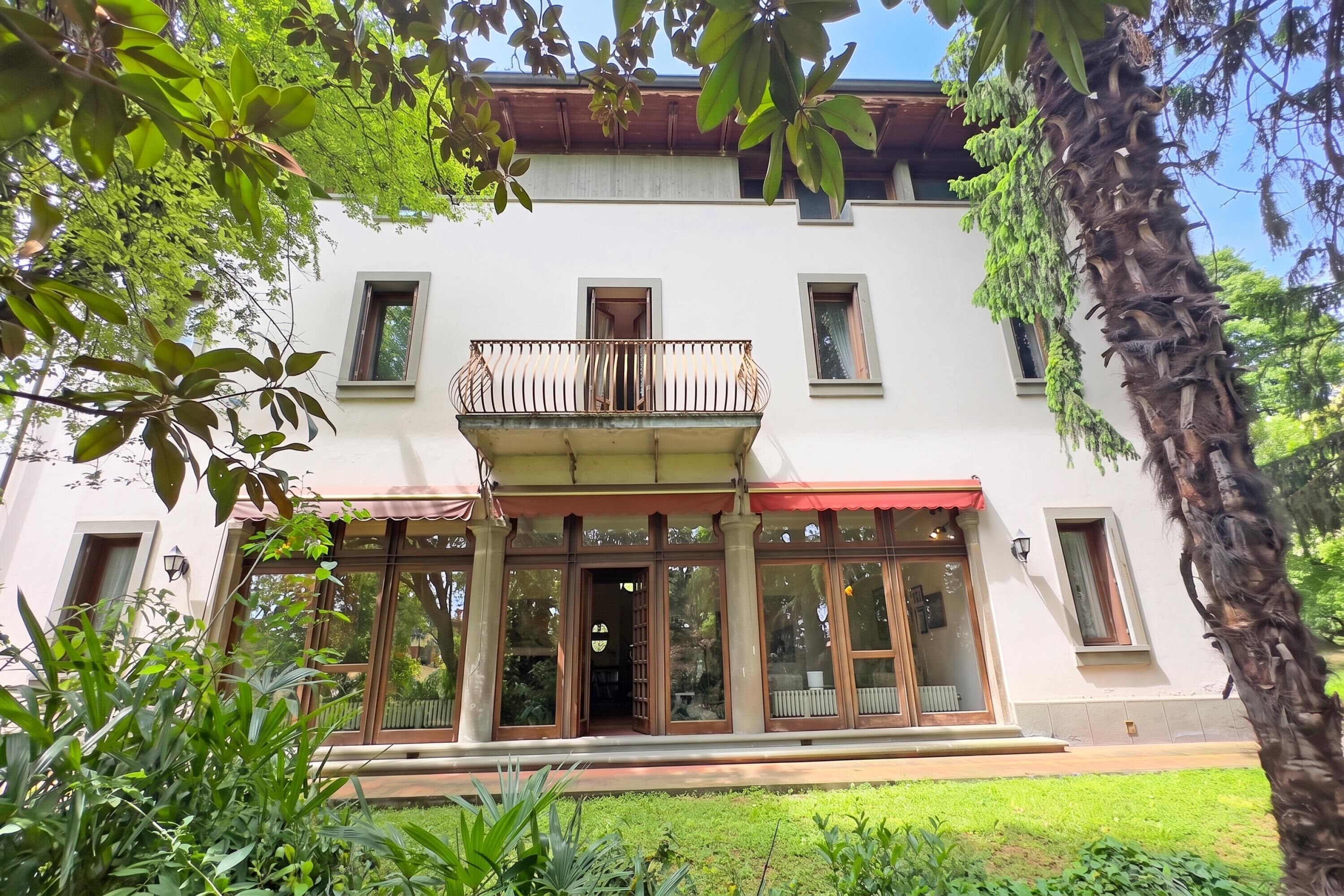 Vila Standar, 4 kamar tidur, 2 kamar mandi (Villa Fiora Tra Le Colline E Il Lago) | Eksterior