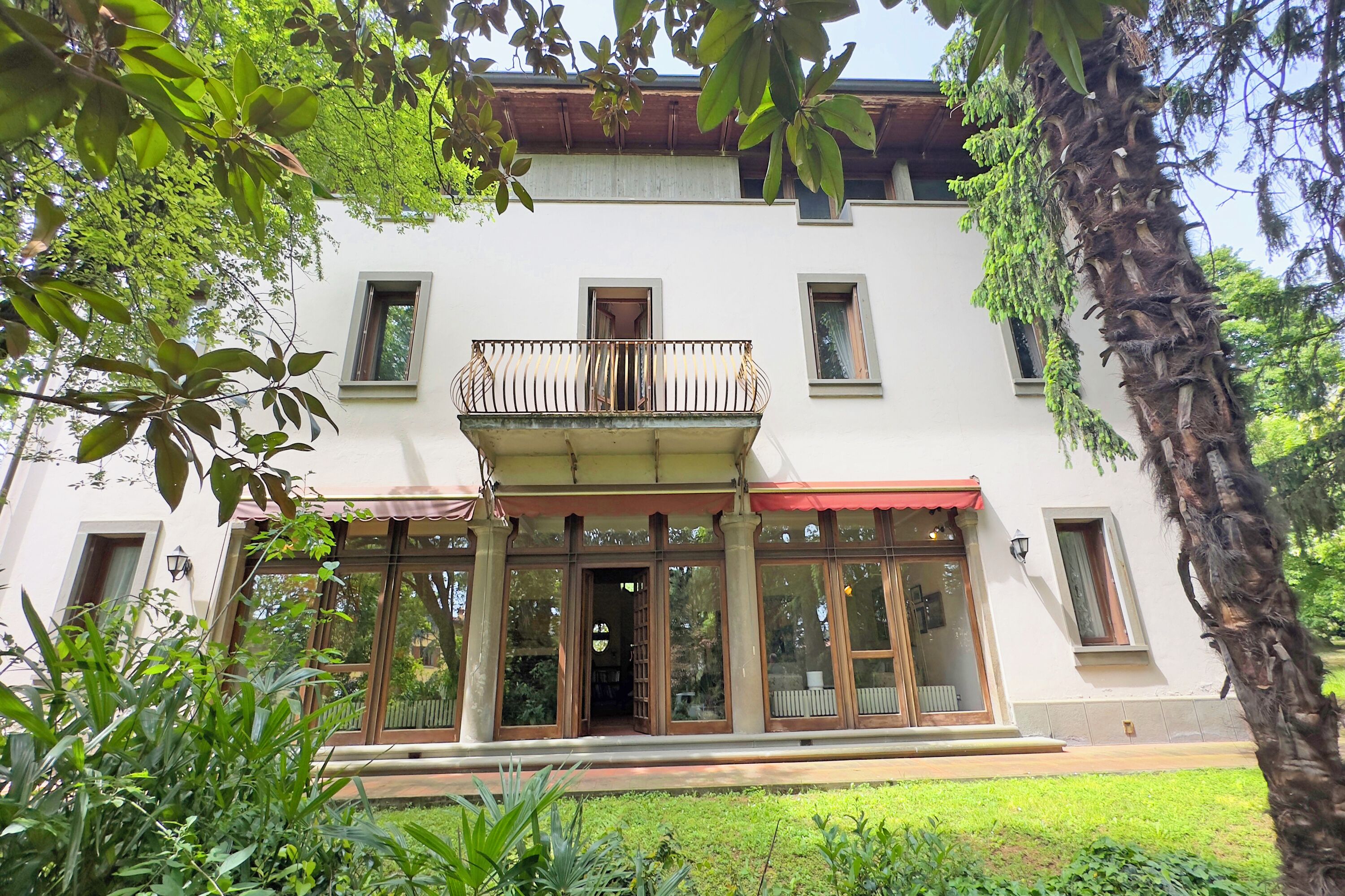 Vila Standar, 4 kamar tidur, 2 kamar mandi (Villa Fiora Tra Le Colline E Il Lago) | Eksterior