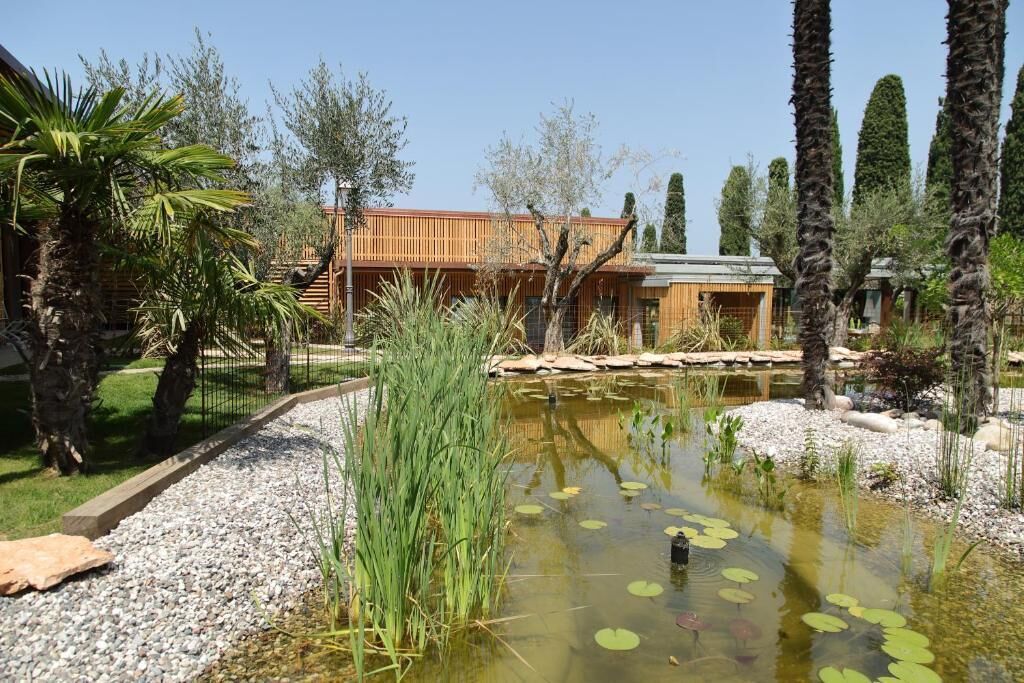 Deluxe Double Room | In-room safe, desk, soundproofing, free WiFi