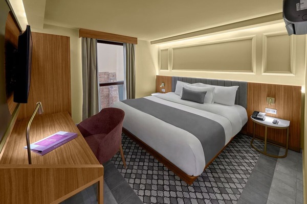 Unit with one King bed