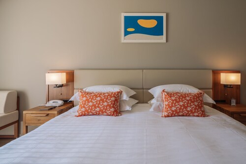 AKA LODGE by THE TERRACE HOTELS