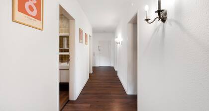 Ferienwohnung 'Panorama-Perle' mit Bergblick, Balkon und Wi-Fi