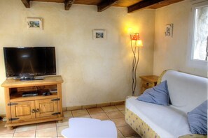 Televisie en een open haard
