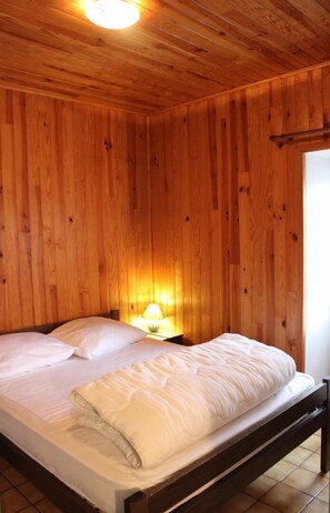 2 habitaciones y cuna de viaje