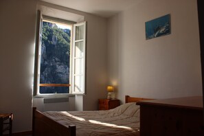 2 camere