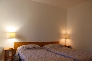 1 bedroom, travel crib, free WiFi