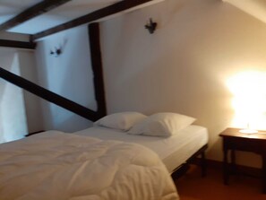 2 bedrooms