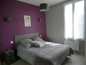 2 camere, culla da viaggio, Wi-Fi gratuito