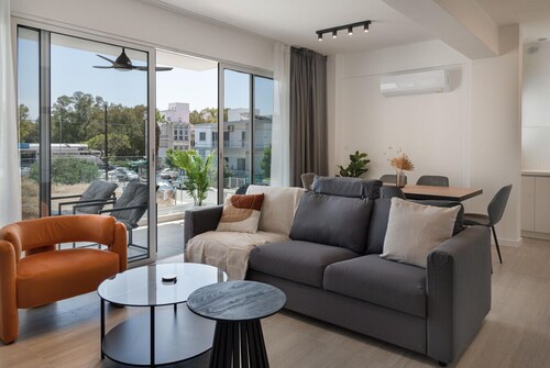 Phaedrus Living: Travertine Residences 101