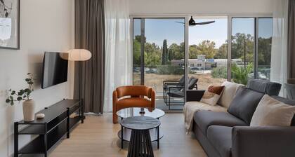 Phaedrus Living: Travertine Residences 101