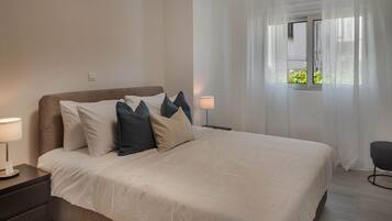 2 chambres, fer et planche à repasser, Wi-Fi, draps fournis