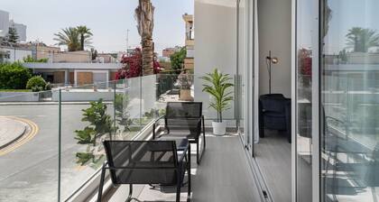Phaedrus Living: Travertine Residences 102