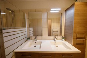 Shower - Lavender - LUCERAM - Gîte (LUCERAM)