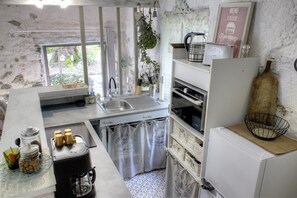 Microwave, oven, dishwasher