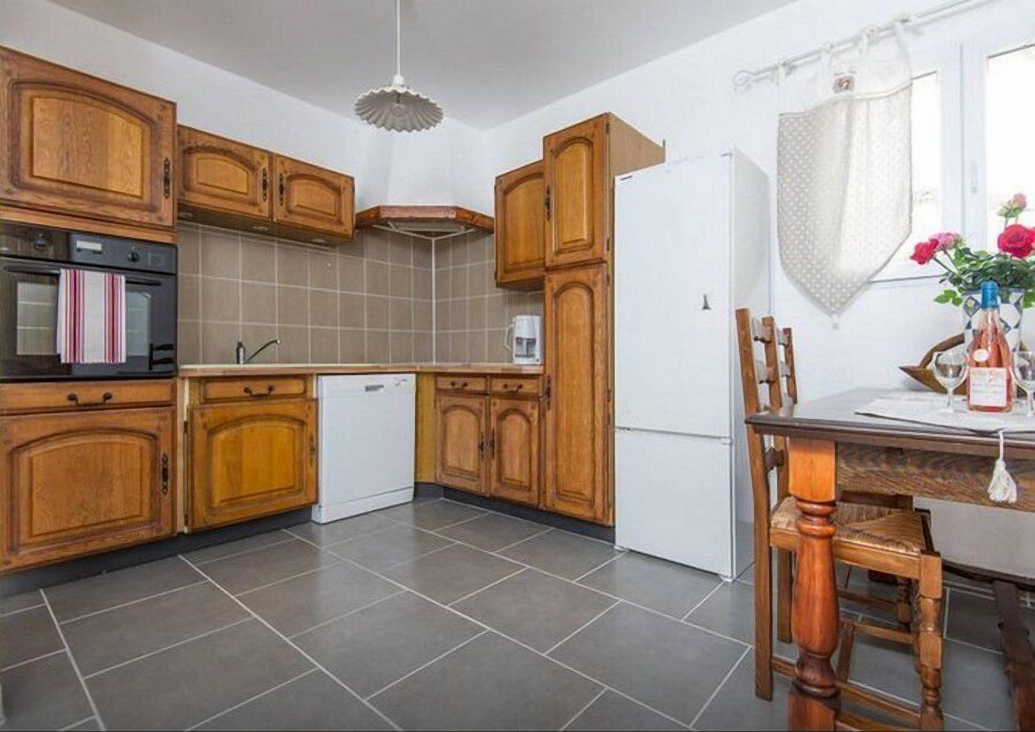 Microwave, oven, dishwasher