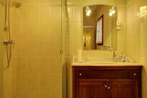 Shower - La Maison Blanche - BLAUSASC (BLAUSASC)