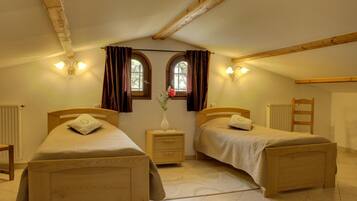 4 habitaciones, cuna de viaje y wifi gratis