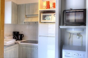 Microwave, oven