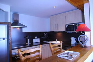 Microwave, oven, dishwasher