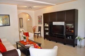 TV - La Rose - Bendejun - Gîte (Bendejun)