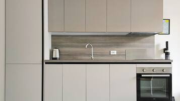 Wasserkocher mit Kaffee-/Teezubehör, Wasserkocher