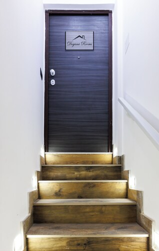 Amalfi room bed & breakfast in a beautiful Ercolano with WiFi, AC