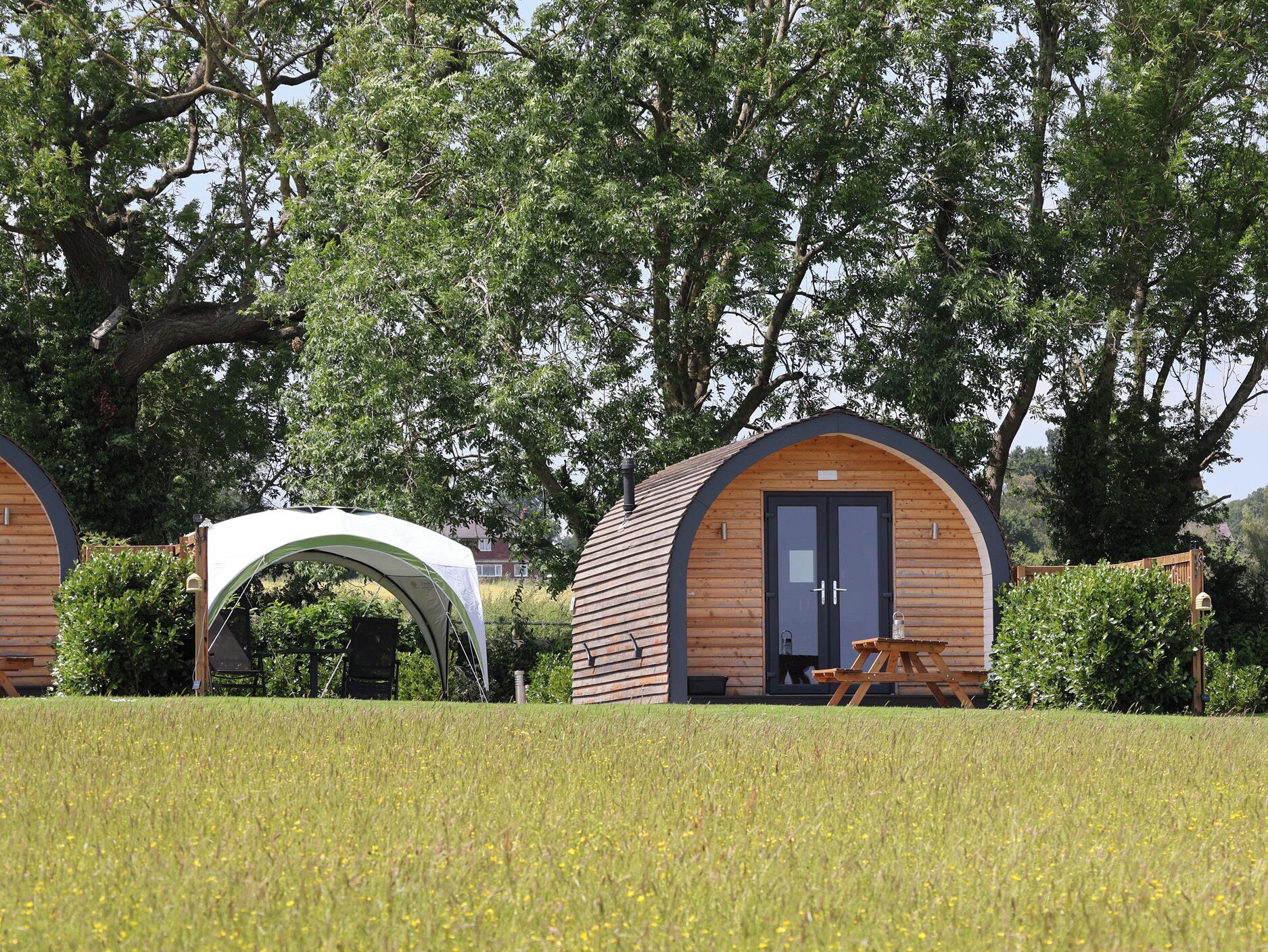 숙박 시설 구내