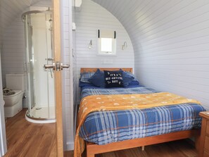 1 bedroom, individually decorated, individually furnished - Honeypot Hideaways - Acacia (Chester)