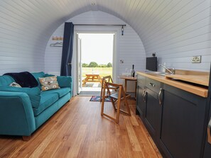 Living area - Honeypot Hideaways - Acacia (Chester)