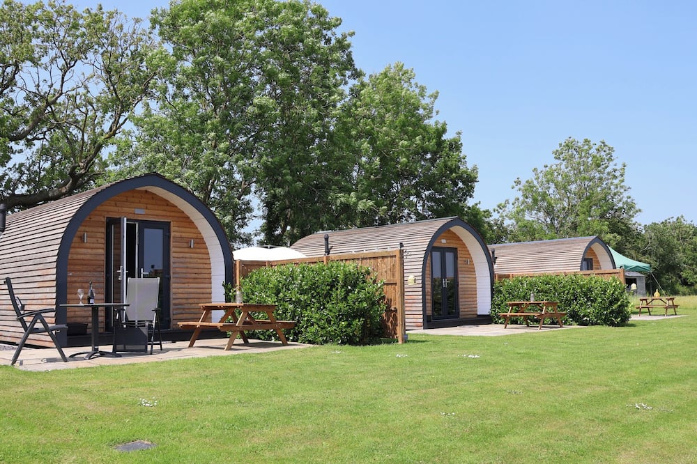 Honeypot Hideaways - Acacia - Wrexham