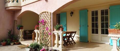 DĂ©tail de lâextĂ©rieur