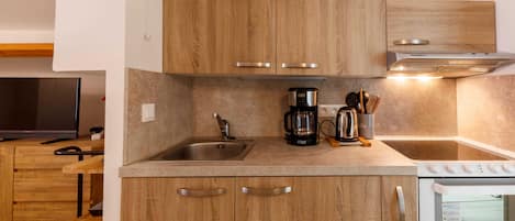 Microwave, oven, dishwasher