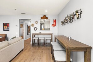 Interior - Riverfront Condo | Walk Downtown | Pool + Parking (Nashville)