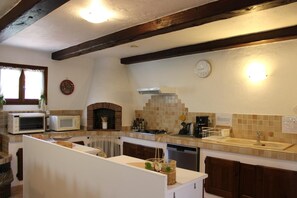 Microwave, oven, dishwasher