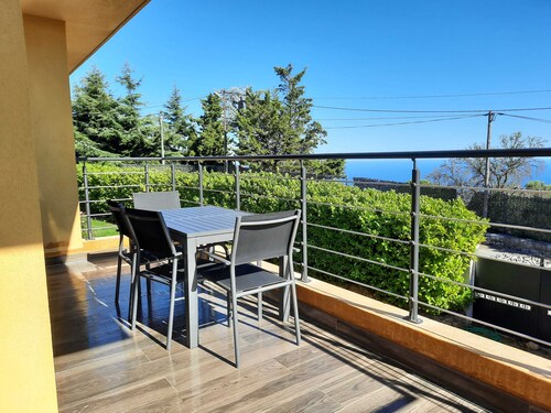 Horizon - EZE - Gîte