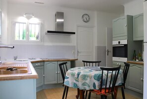 Microwave, oven, dishwasher