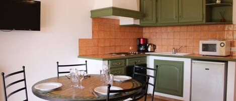 Microwave, oven