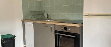 Microwave, oven, dishwasher