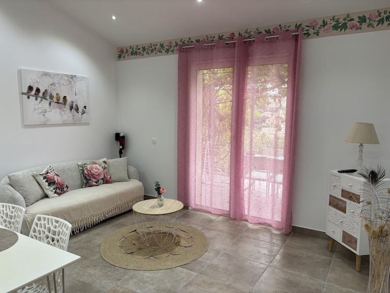 Mas De La Galinette "Pivoine" - Biot